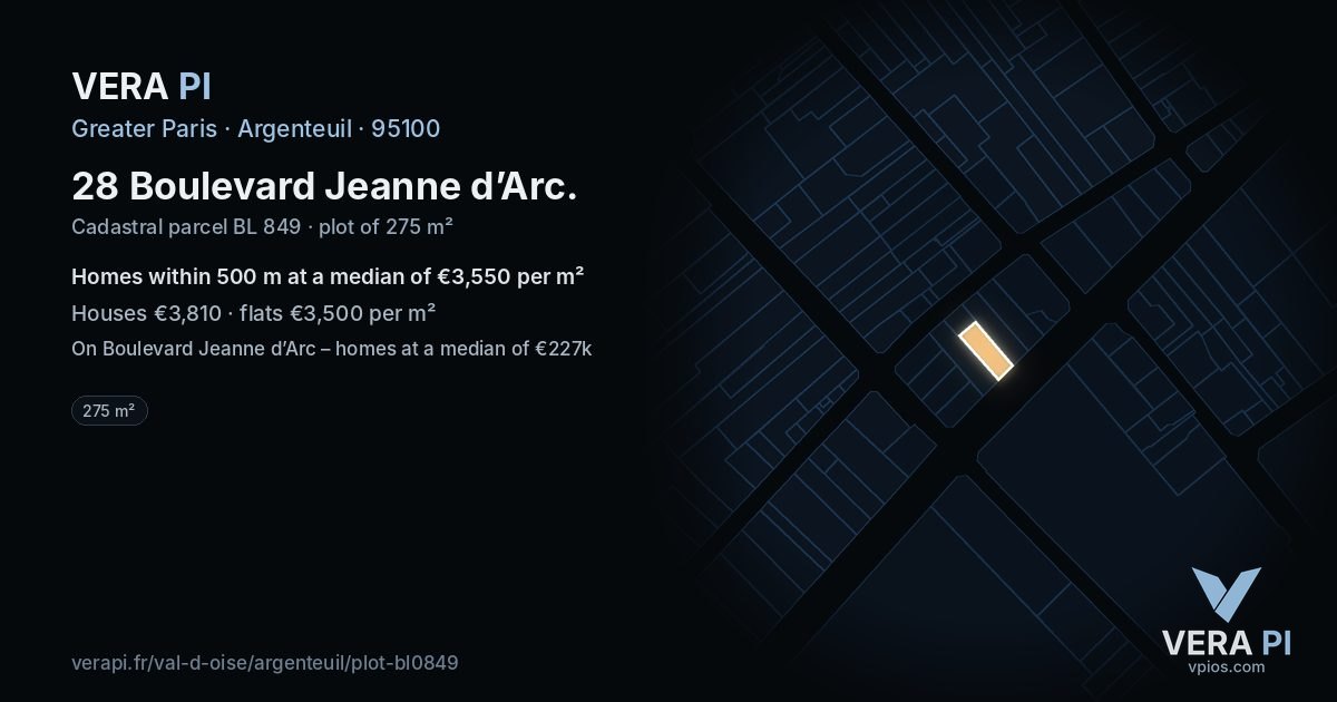 28 Boulevard Jeanne d’Arc, Argenteuil at night – the plot lit, the parcels around coloured by the prices near them