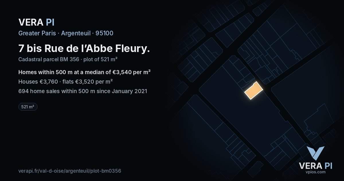 7 bis Rue de l’Abbe Fleury, Argenteuil at night – the plot lit, the parcels around coloured by the prices near them