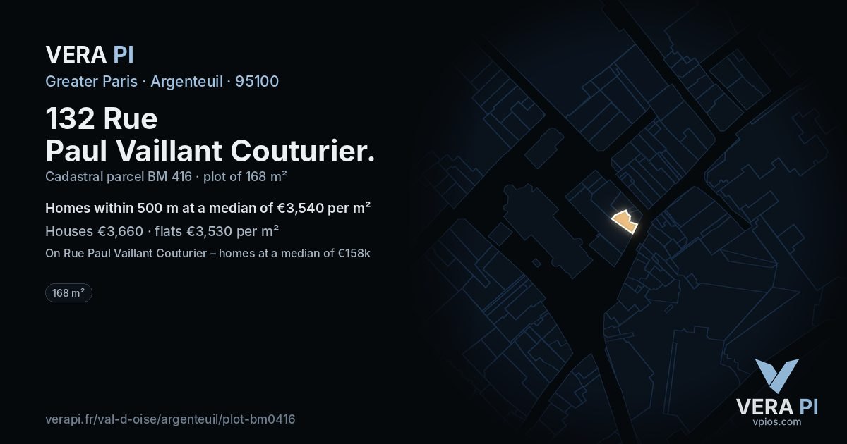 132 Rue Paul Vaillant Couturier, Argenteuil at night – the plot lit, the parcels around coloured by the prices near them