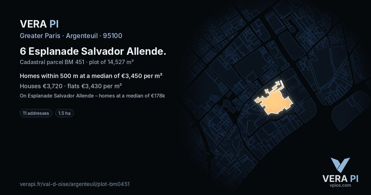 6 Esplanade Salvador Allende, Argenteuil at night – the plot lit, the parcels around coloured by the prices near them