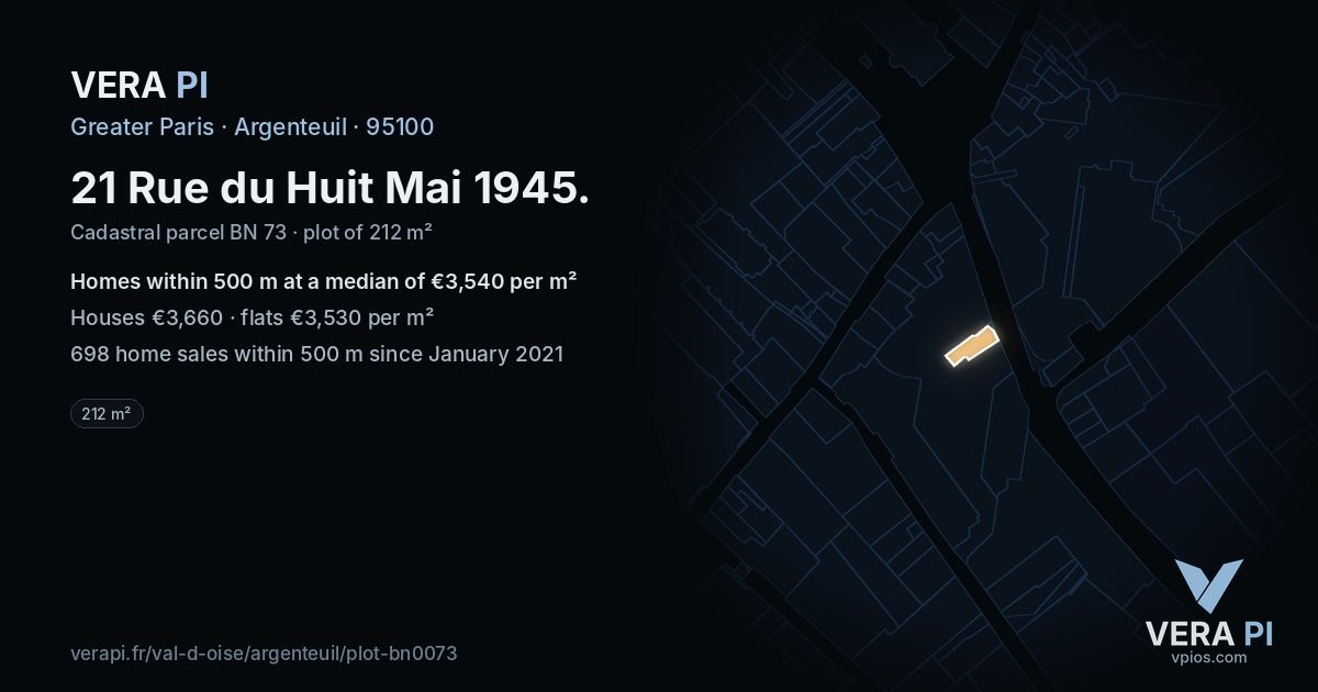 21 Rue du Huit Mai 1945, Argenteuil at night – the plot lit, the parcels around coloured by the prices near them
