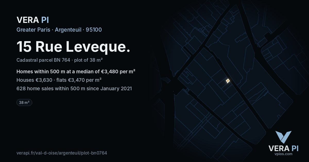 15 Rue Leveque, Argenteuil at night – the plot lit, the parcels around coloured by the prices near them