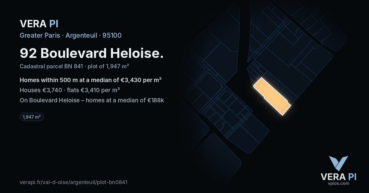 92 Boulevard Heloise, Argenteuil at night – the plot lit, the parcels around coloured by the prices near them