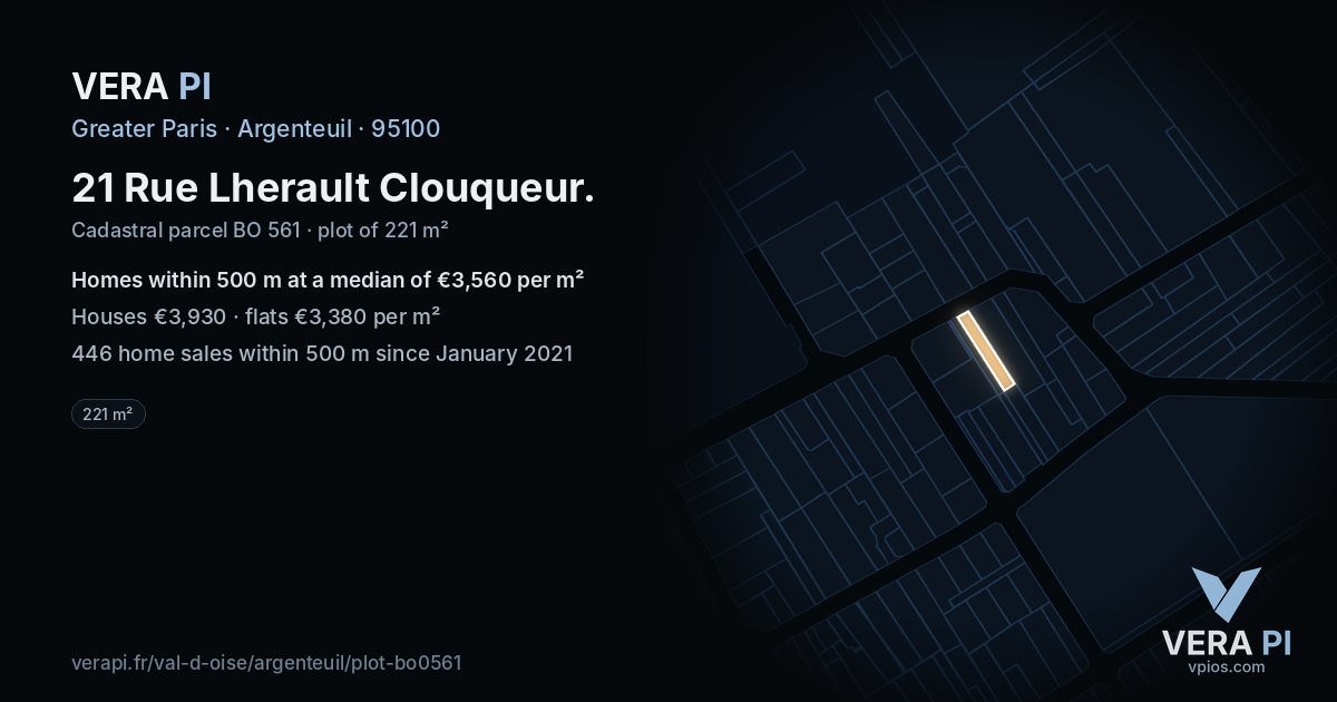 21 Rue Lherault Clouqueur, Argenteuil at night – the plot lit, the parcels around coloured by the prices near them