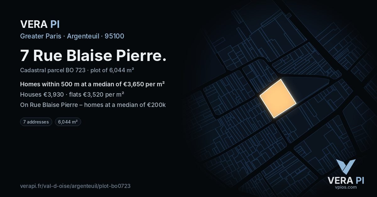 7 Rue Blaise Pierre, Argenteuil at night – the plot lit, the parcels around coloured by the prices near them