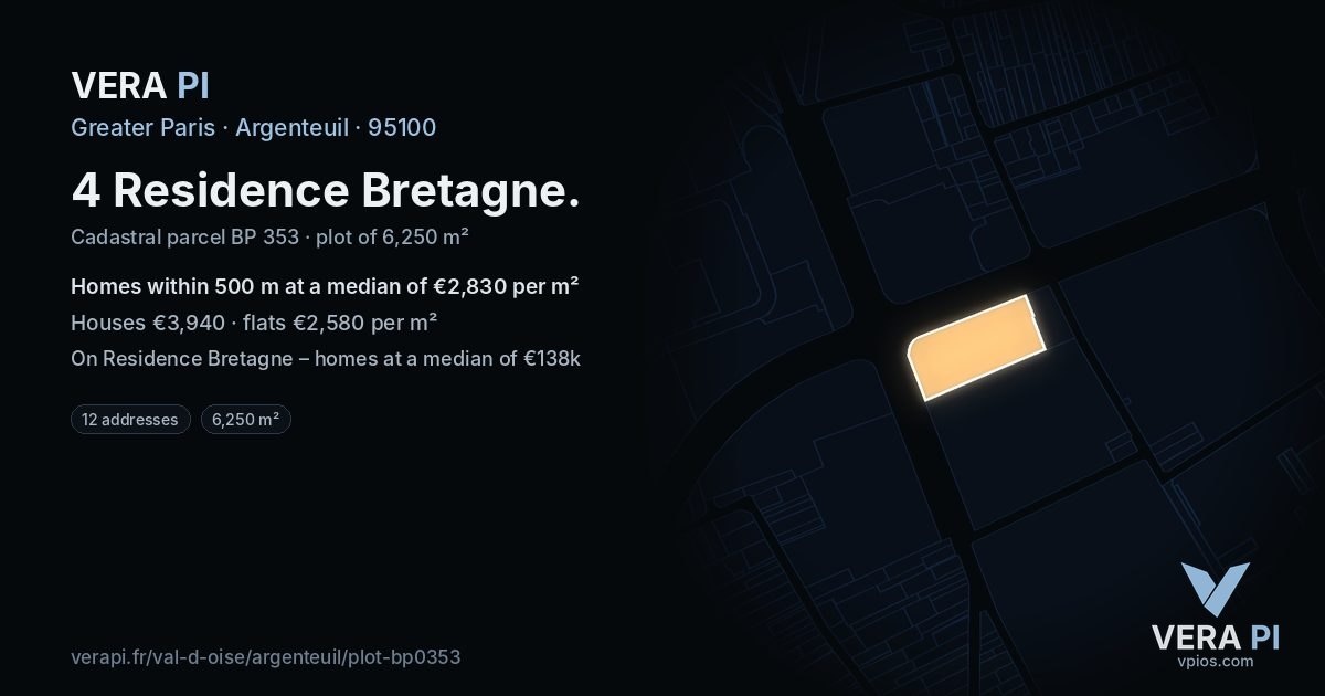 4 Residence Bretagne, Argenteuil at night – the plot lit, the parcels around coloured by the prices near them