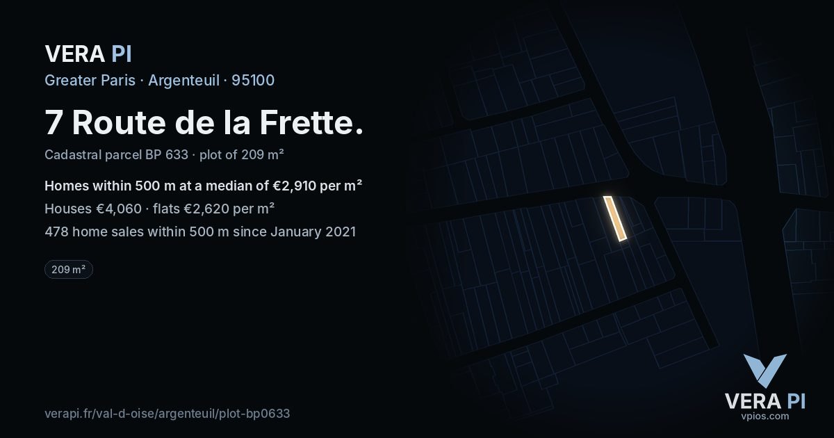 7 Route de la Frette, Argenteuil at night – the plot lit, the parcels around coloured by the prices near them