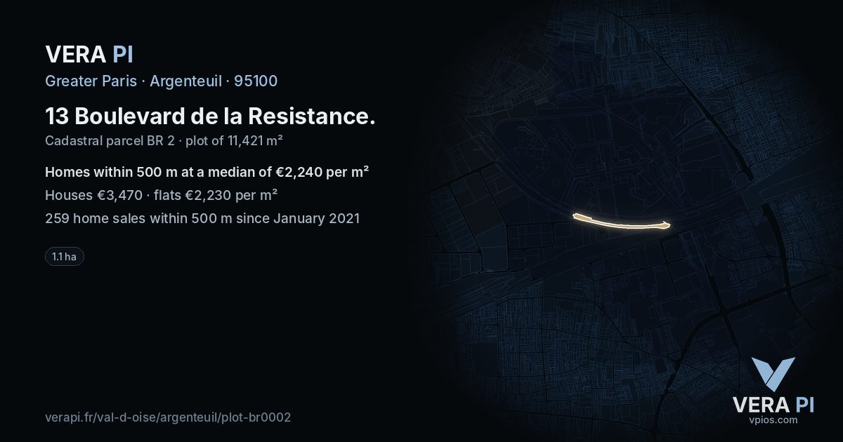 13 Boulevard de la Resistance, Argenteuil at night – the plot lit, the parcels around coloured by the prices near them