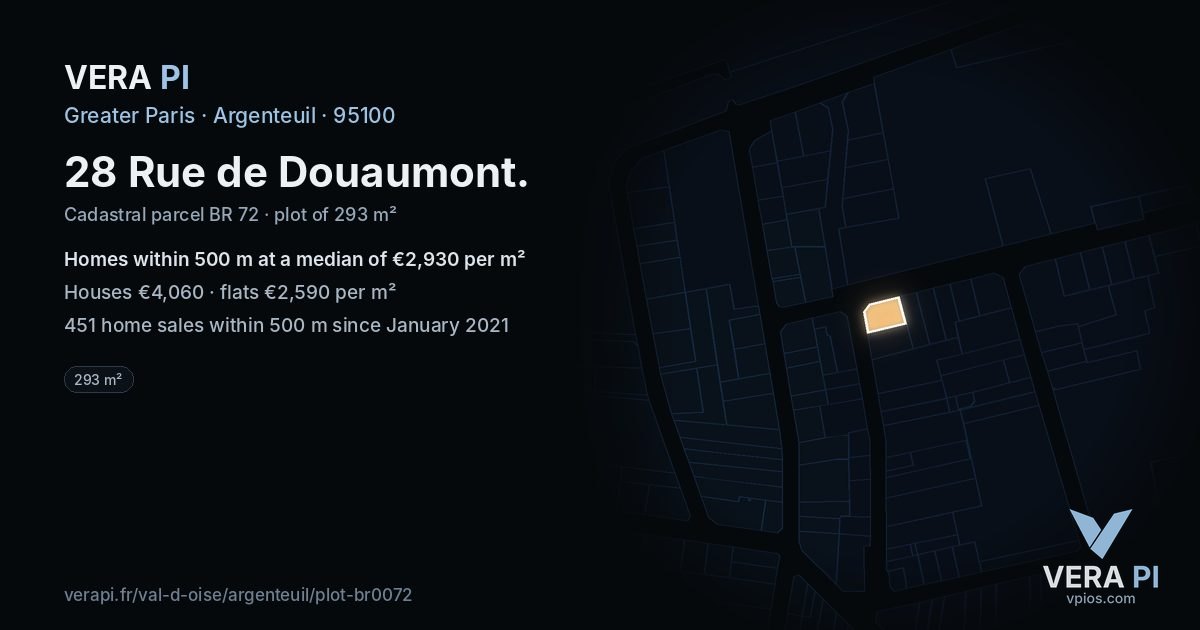 28 Rue de Douaumont, Argenteuil at night – the plot lit, the parcels around coloured by the prices near them
