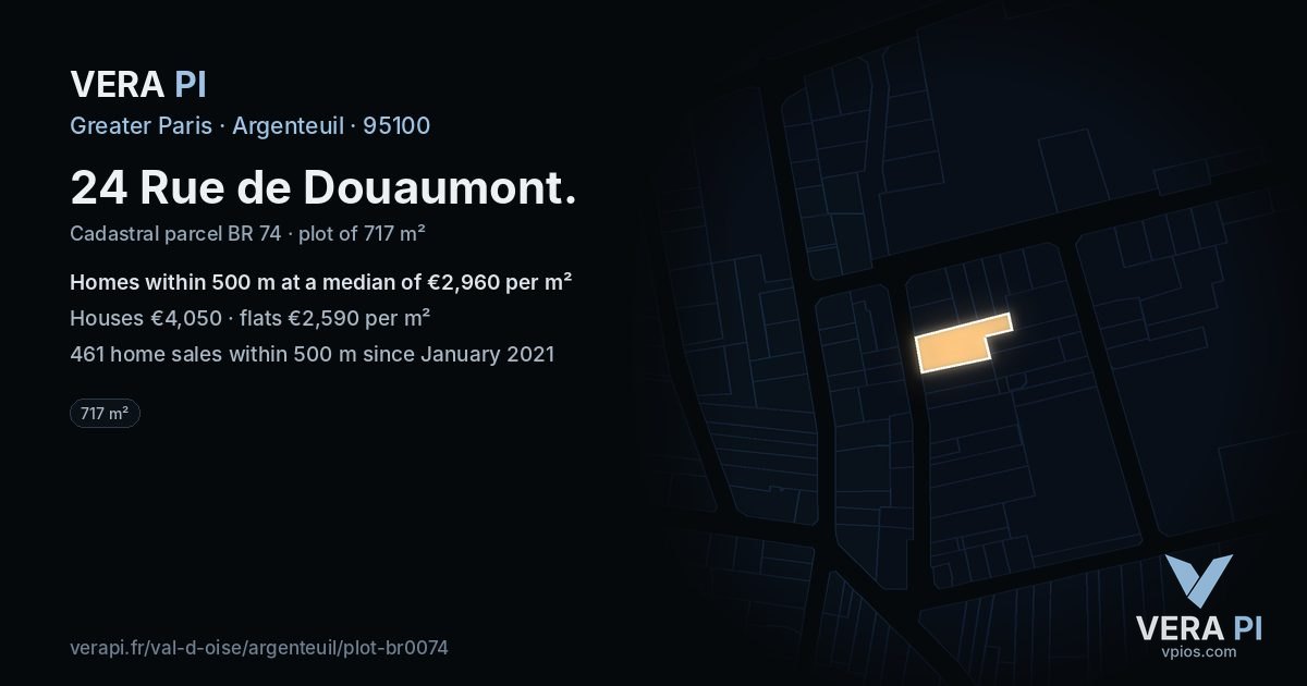 24 Rue de Douaumont, Argenteuil at night – the plot lit, the parcels around coloured by the prices near them