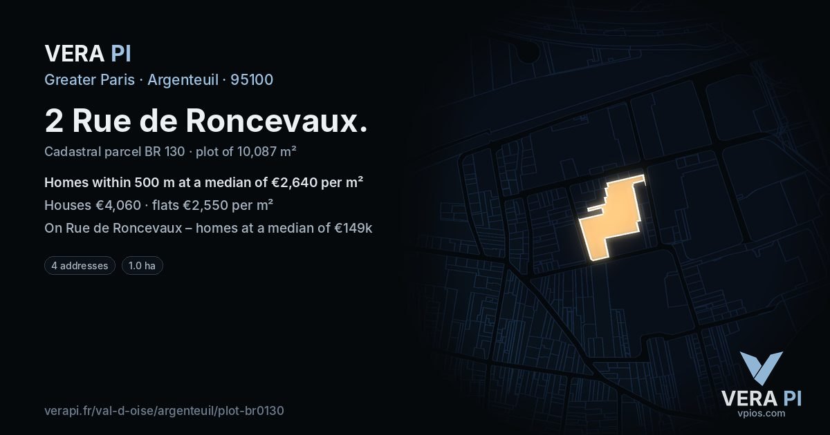 2 Rue de Roncevaux, Argenteuil at night – the plot lit, the parcels around coloured by the prices near them