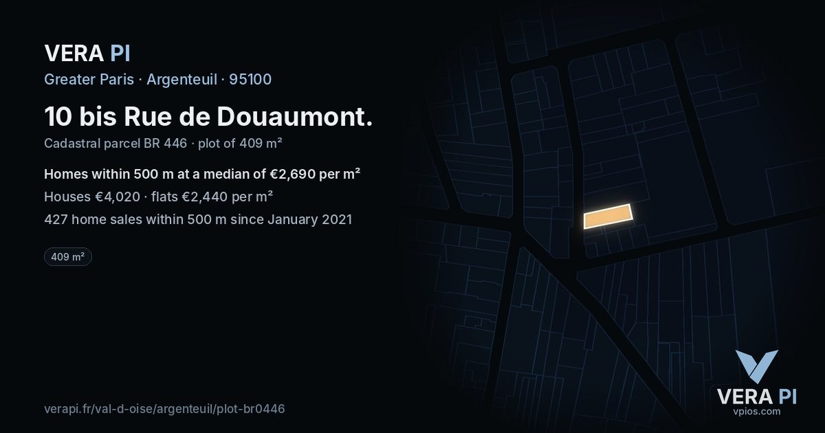 10 bis Rue de Douaumont, Argenteuil at night – the plot lit, the parcels around coloured by the prices near them