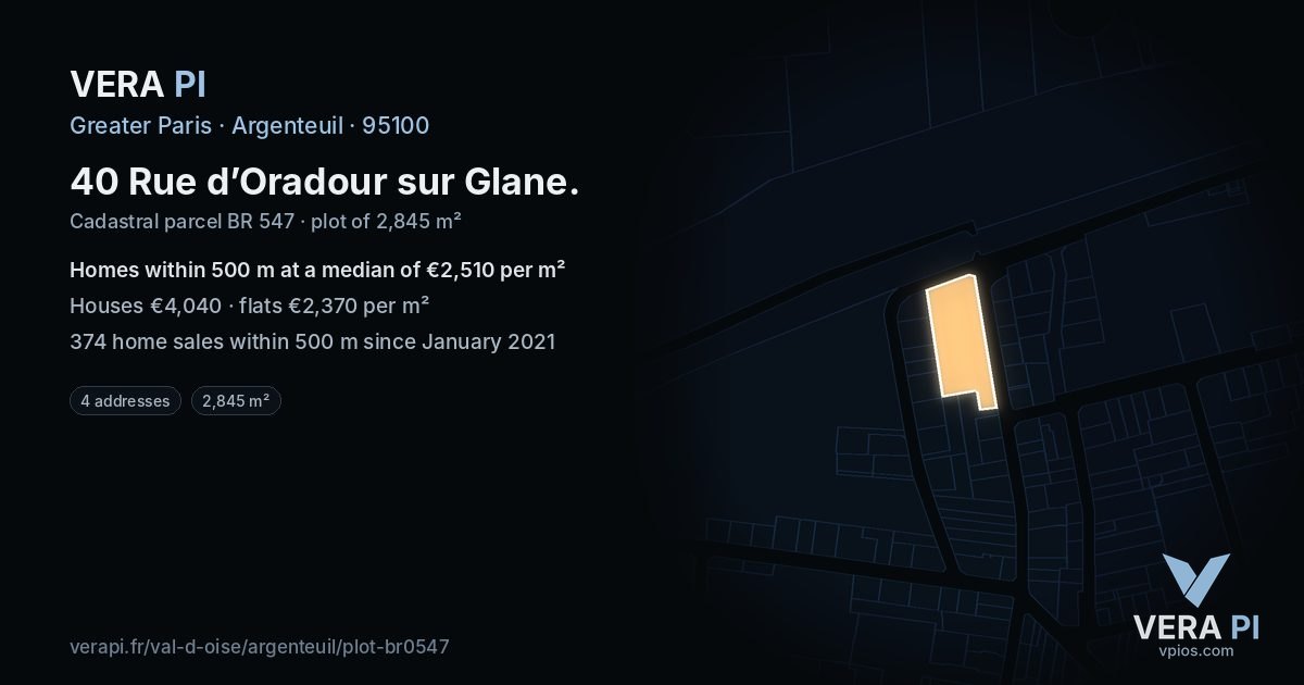 40 Rue d’Oradour sur Glane, Argenteuil at night – the plot lit, the parcels around coloured by the prices near them