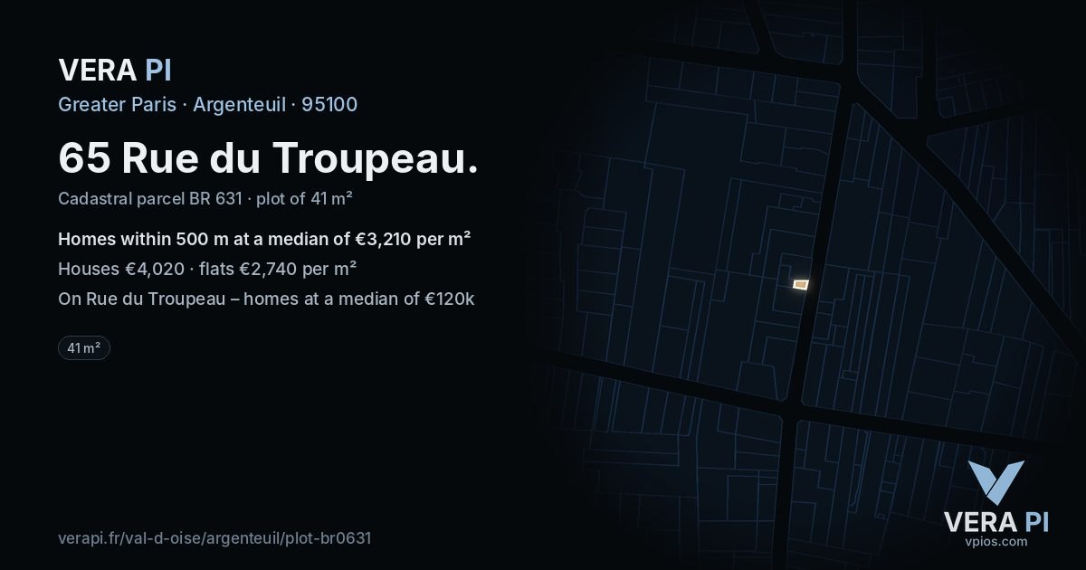 65 Rue du Troupeau, Argenteuil at night – the plot lit, the parcels around coloured by the prices near them