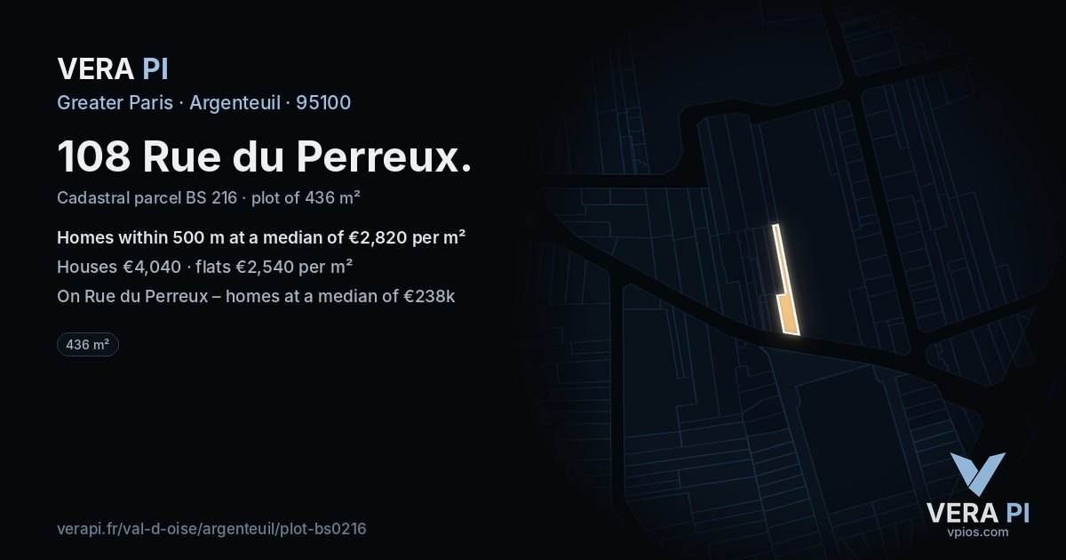 108 Rue du Perreux, Argenteuil at night – the plot lit, the parcels around coloured by the prices near them