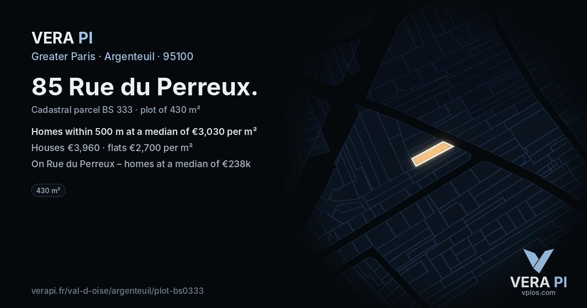 85 Rue du Perreux, Argenteuil at night – the plot lit, the parcels around coloured by the prices near them