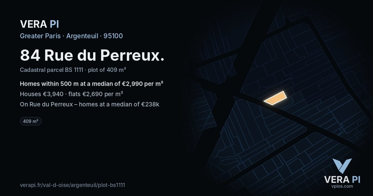 84 Rue du Perreux, Argenteuil at night – the plot lit, the parcels around coloured by the prices near them