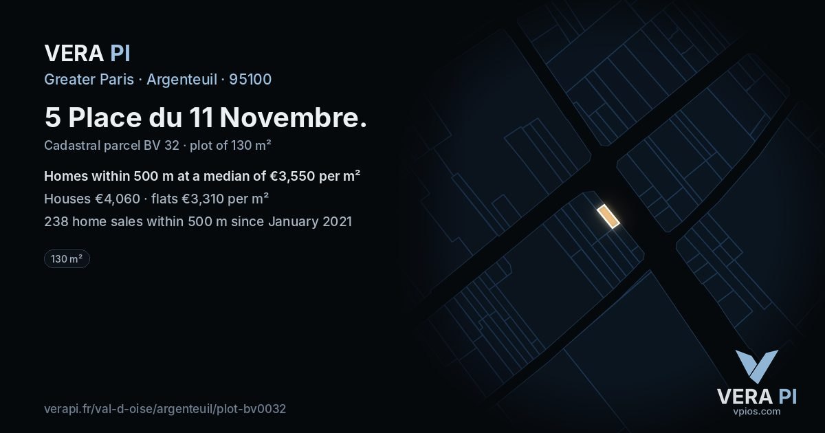 5 Place du 11 Novembre, Argenteuil at night – the plot lit, the parcels around coloured by the prices near them
