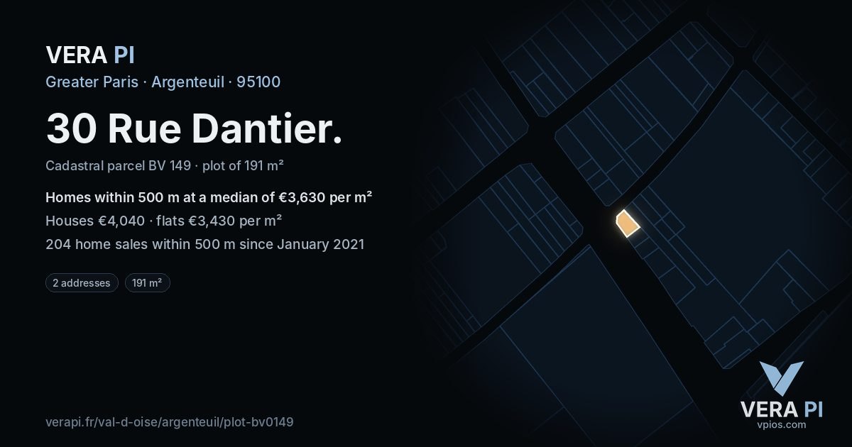 30 Rue Dantier, Argenteuil at night – the plot lit, the parcels around coloured by the prices near them