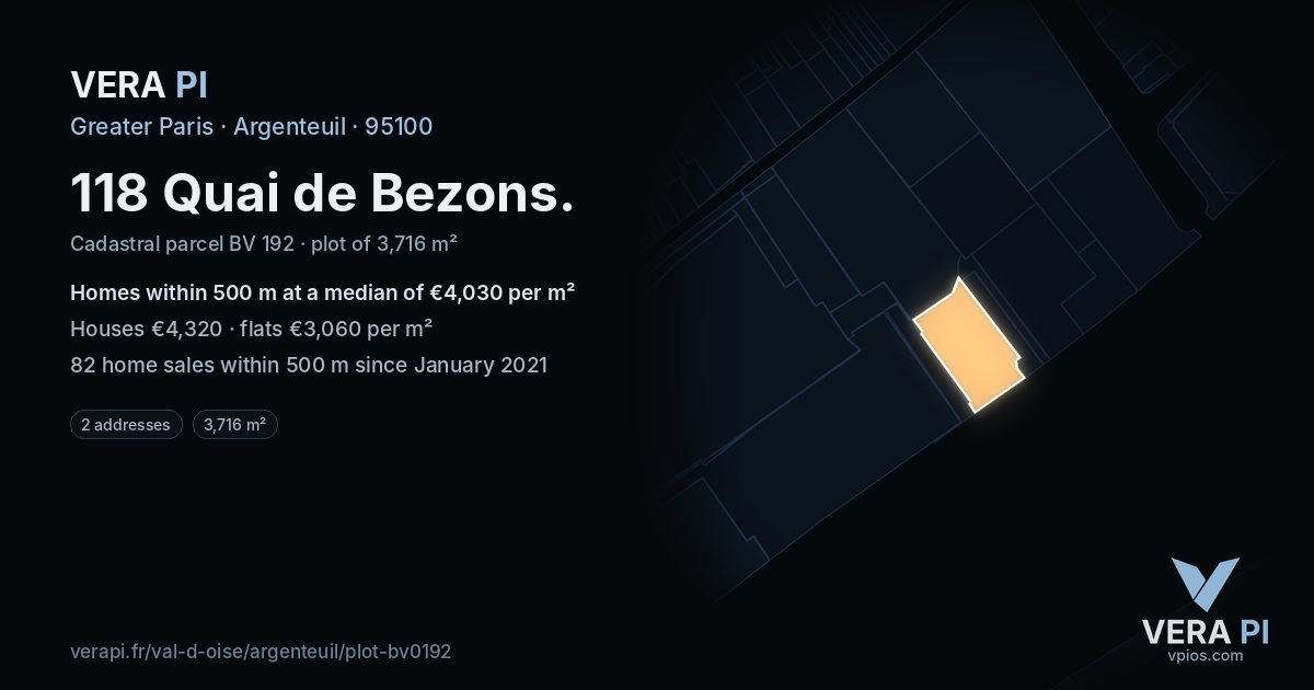 118 Quai de Bezons, Argenteuil at night – the plot lit, the parcels around coloured by the prices near them