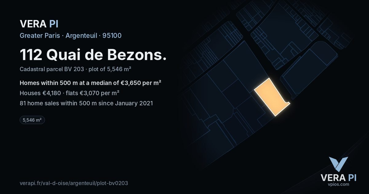 112 Quai de Bezons, Argenteuil at night – the plot lit, the parcels around coloured by the prices near them