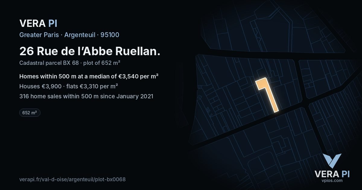 26 Rue de l’Abbe Ruellan, Argenteuil at night – the plot lit, the parcels around coloured by the prices near them