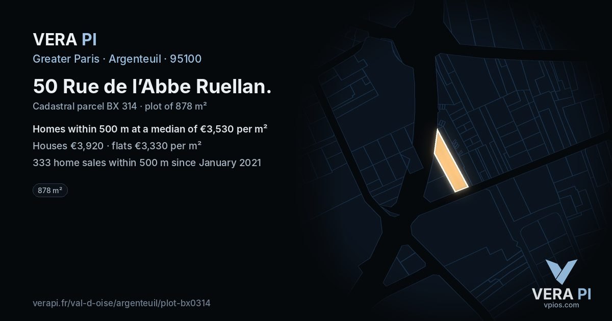 50 Rue de l’Abbe Ruellan, Argenteuil at night – the plot lit, the parcels around coloured by the prices near them