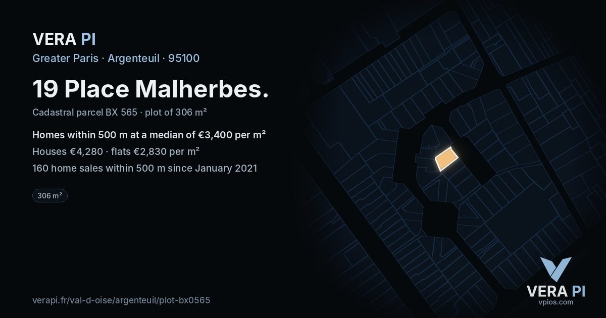 19 Place Malherbes, Argenteuil at night – the plot lit, the parcels around coloured by the prices near them