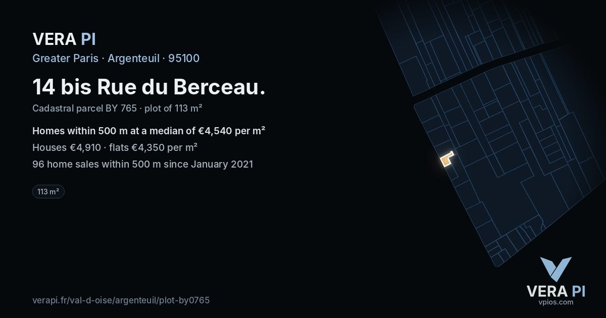 14 bis Rue du Berceau, Argenteuil at night – the plot lit, the parcels around coloured by the prices near them