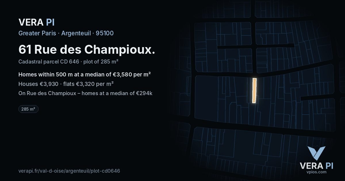61 Rue des Champioux, Argenteuil at night – the plot lit, the parcels around coloured by the prices near them