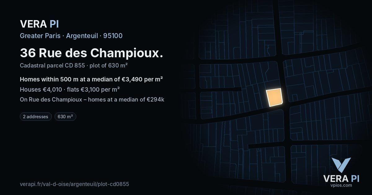 36 Rue des Champioux, Argenteuil at night – the plot lit, the parcels around coloured by the prices near them