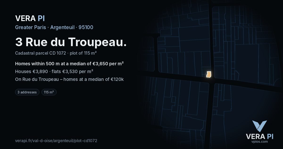 3 Rue du Troupeau, Argenteuil at night – the plot lit, the parcels around coloured by the prices near them