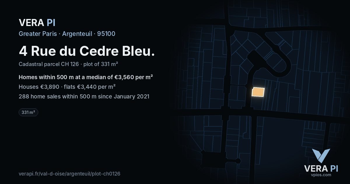 4 Rue du Cedre Bleu, Argenteuil at night – the plot lit, the parcels around coloured by the prices near them