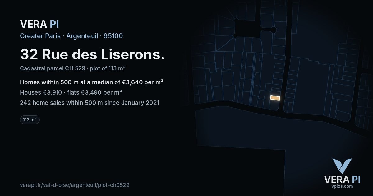 32 Rue des Liserons, Argenteuil at night – the plot lit, the parcels around coloured by the prices near them