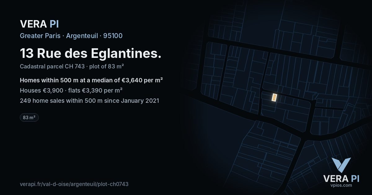 13 Rue des Eglantines, Argenteuil at night – the plot lit, the parcels around coloured by the prices near them