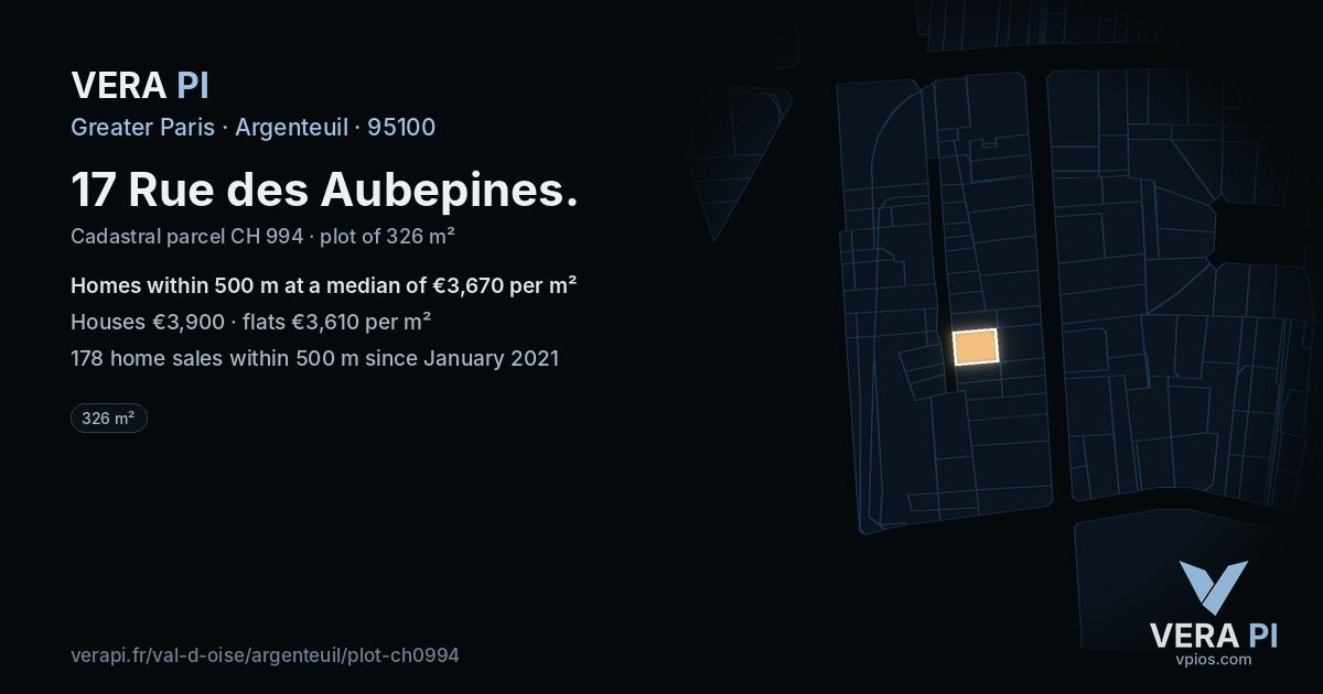 17 Rue des Aubepines, Argenteuil at night – the plot lit, the parcels around coloured by the prices near them