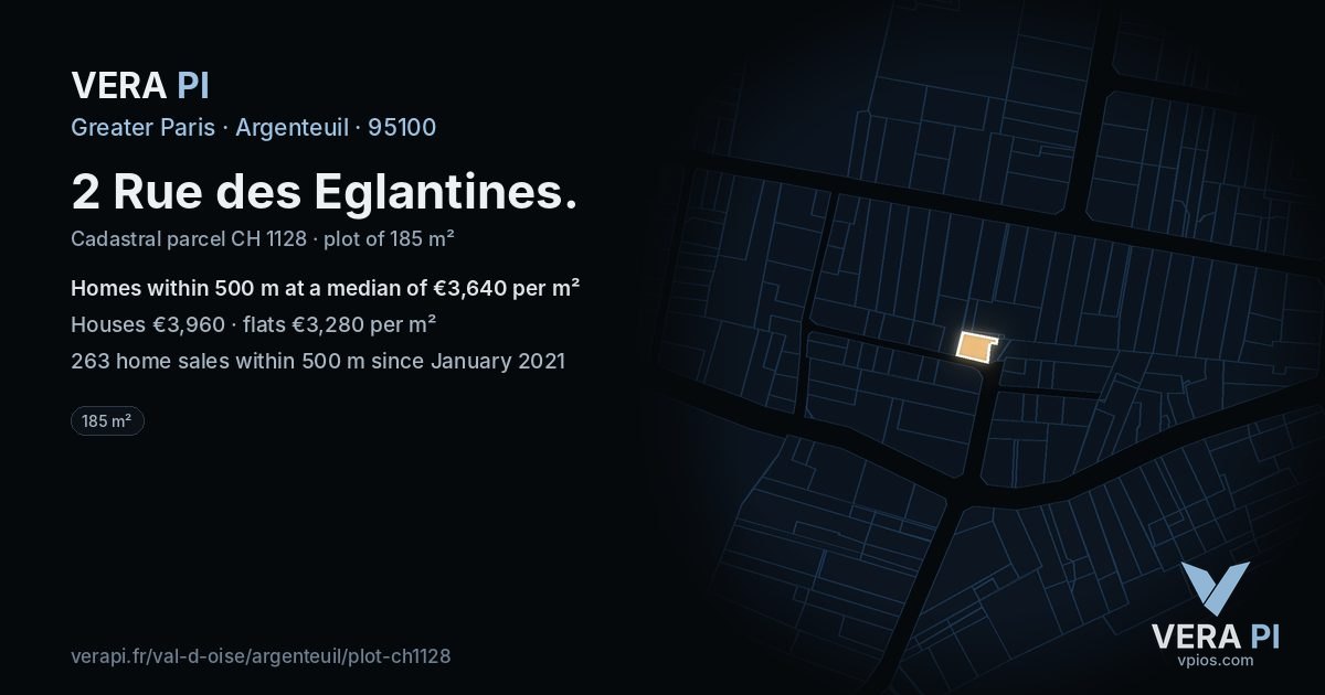 2 Rue des Eglantines, Argenteuil at night – the plot lit, the parcels around coloured by the prices near them