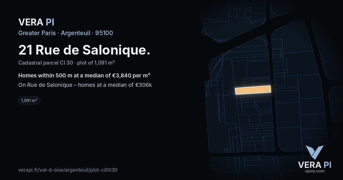 21 Rue de Salonique, Argenteuil at night – the plot lit, the parcels around coloured by the prices near them