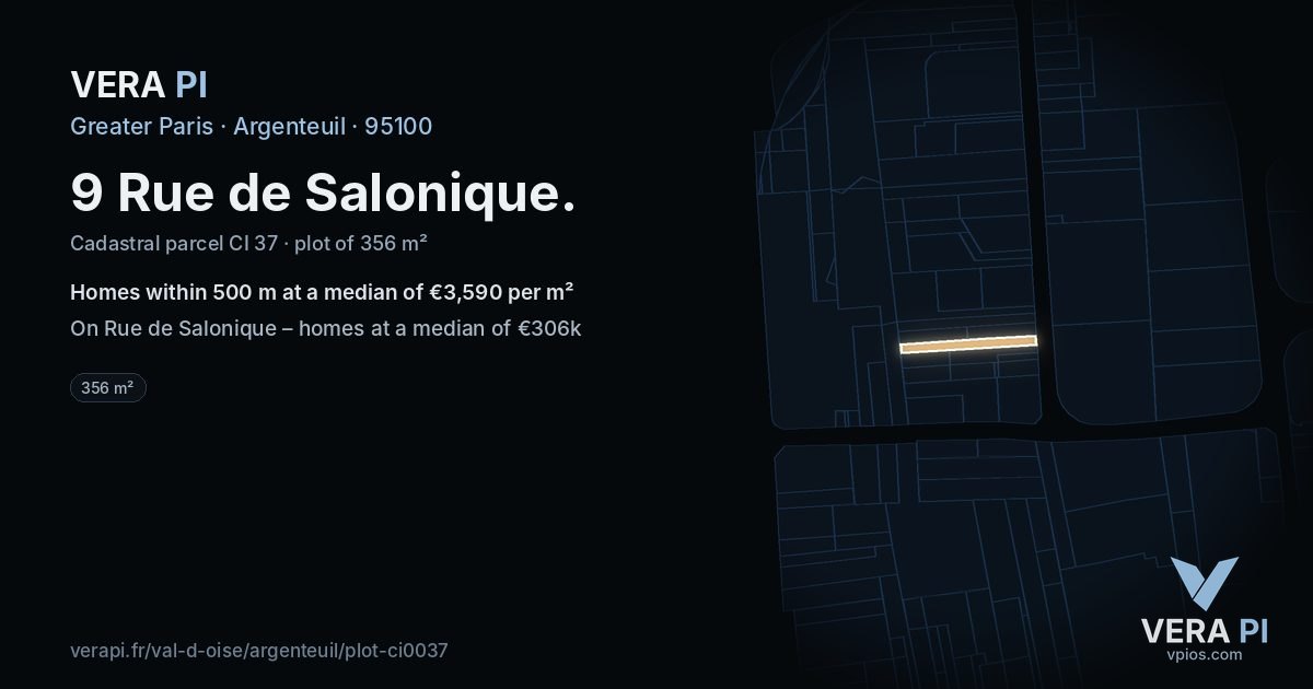 9 Rue de Salonique, Argenteuil at night – the plot lit, the parcels around coloured by the prices near them