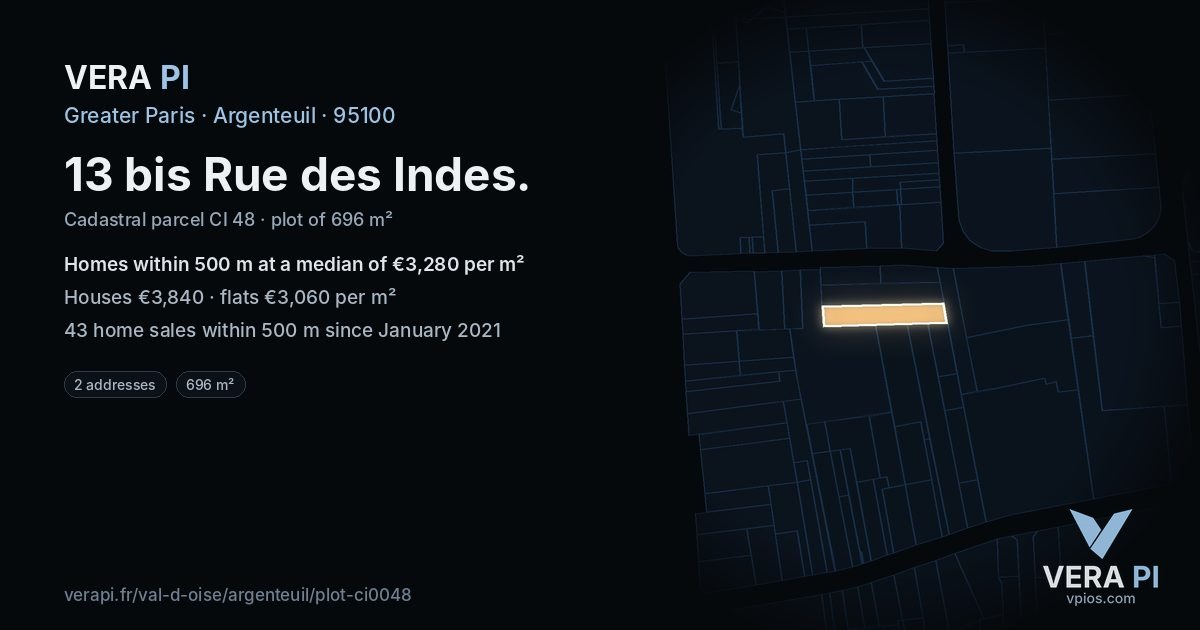 13 bis Rue des Indes, Argenteuil at night – the plot lit, the parcels around coloured by the prices near them