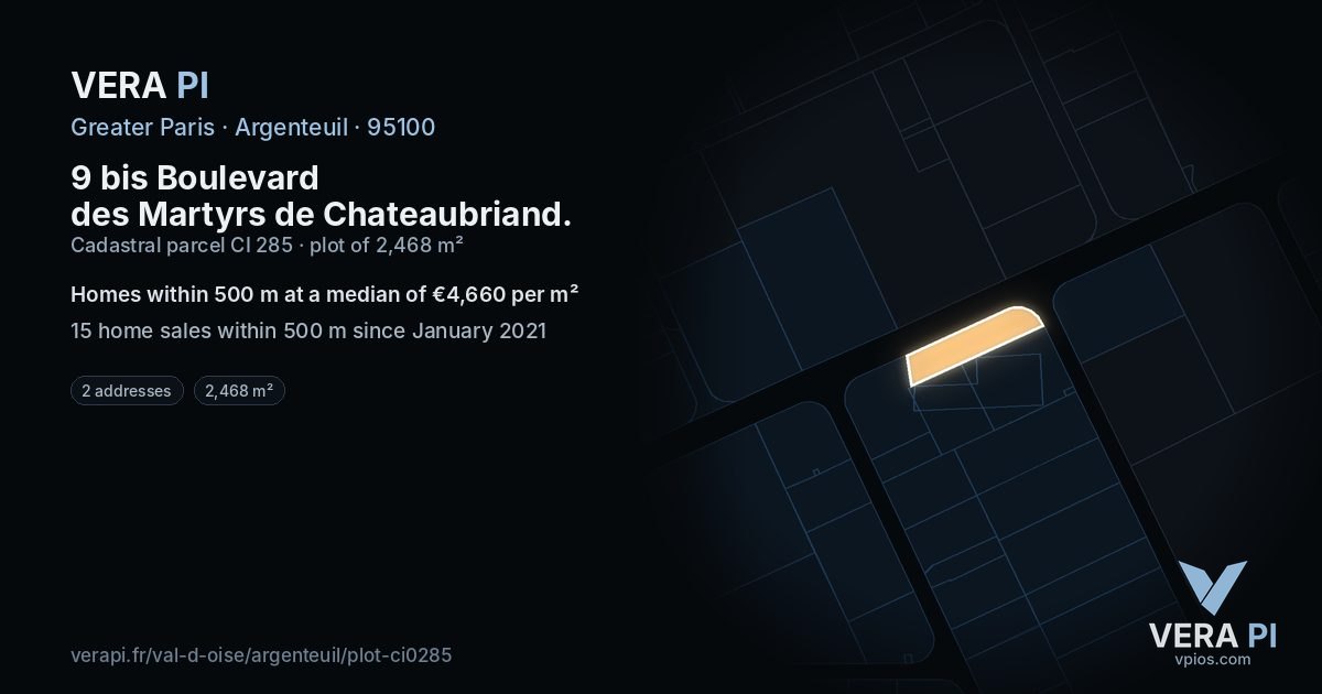 9 bis Boulevard des Martyrs de Chateaubriand, Argenteuil at night – the plot lit, the parcels around coloured by the prices near them