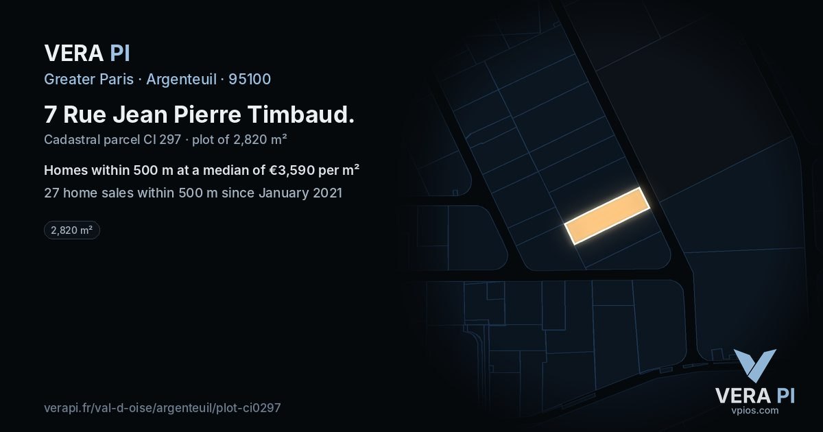 7 Rue Jean Pierre Timbaud, Argenteuil at night – the plot lit, the parcels around coloured by the prices near them