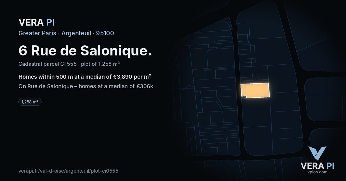 6 Rue de Salonique, Argenteuil at night – the plot lit, the parcels around coloured by the prices near them