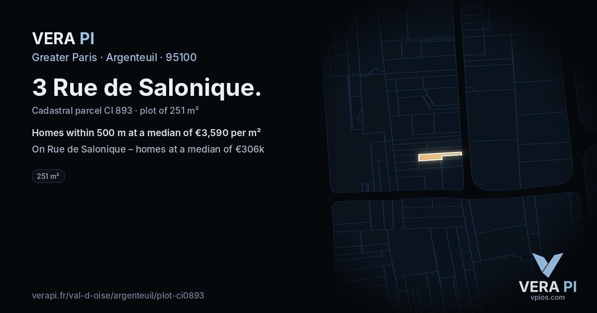 3 Rue de Salonique, Argenteuil at night – the plot lit, the parcels around coloured by the prices near them