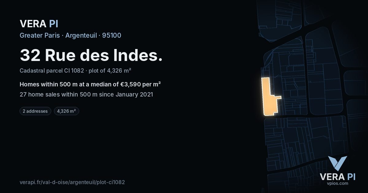 32 Rue des Indes, Argenteuil at night – the plot lit, the parcels around coloured by the prices near them