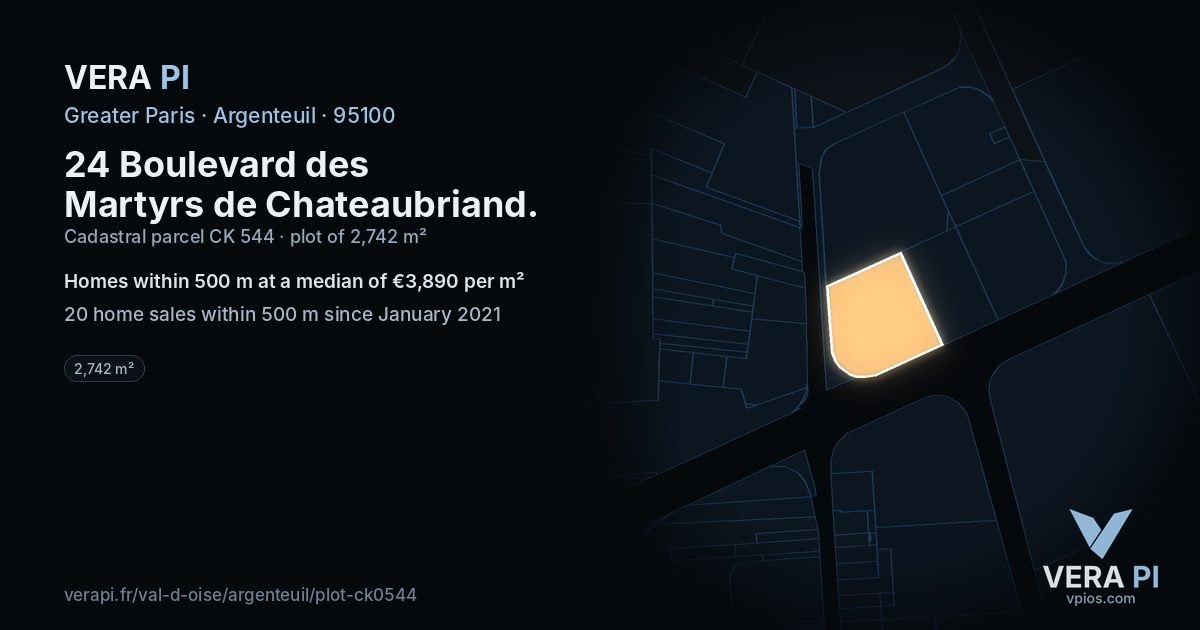 24 Boulevard des Martyrs de Chateaubriand, Argenteuil at night – the plot lit, the parcels around coloured by the prices near them
