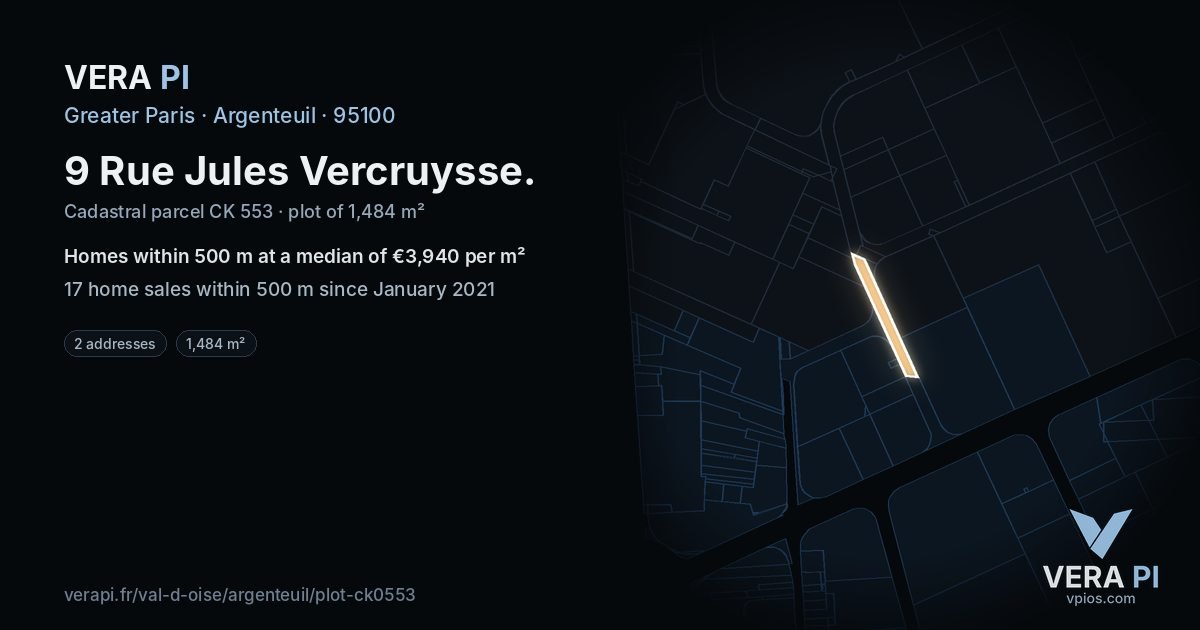 9 Rue Jules Vercruysse, Argenteuil at night – the plot lit, the parcels around coloured by the prices near them