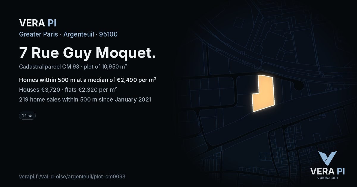 7 Rue Guy Moquet, Argenteuil at night – the plot lit, the parcels around coloured by the prices near them