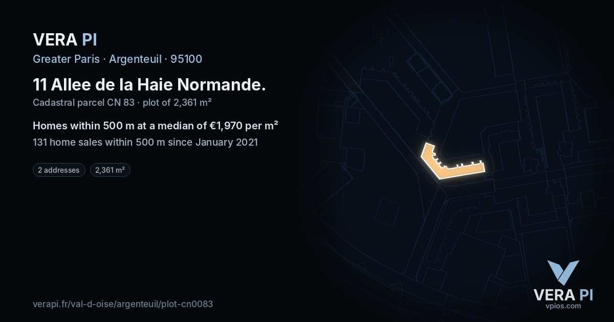 11 Allee de la Haie Normande, Argenteuil at night – the plot lit, the parcels around coloured by the prices near them