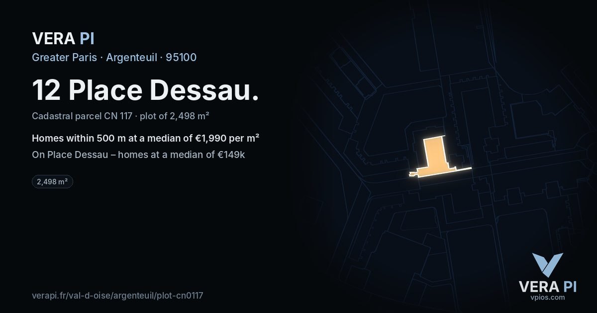 12 Place Dessau, Argenteuil at night – the plot lit, the parcels around coloured by the prices near them
